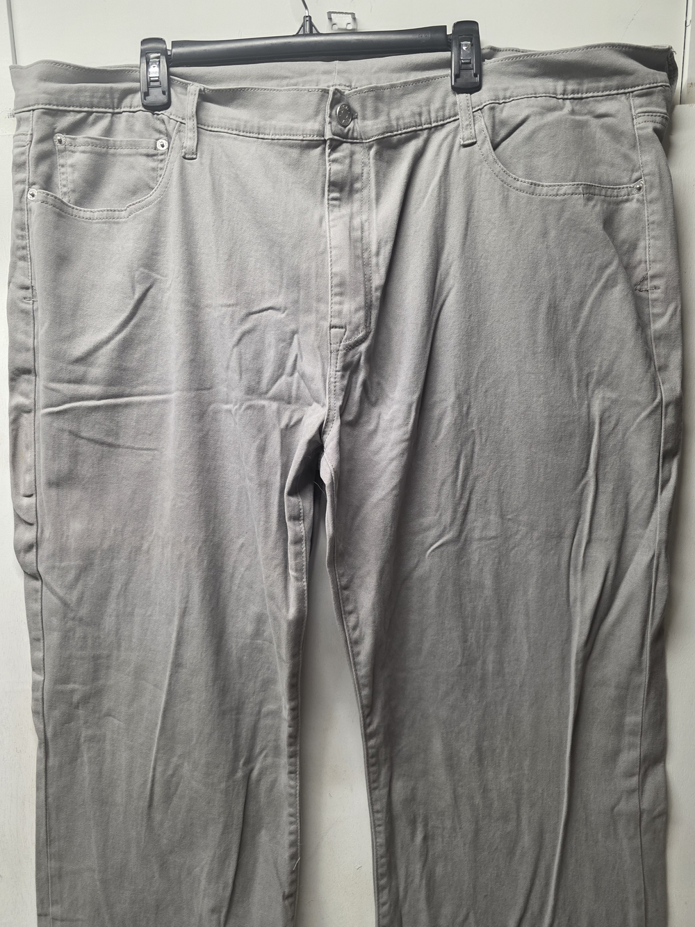 IZOD Mens 46x32 Relaxed Fit Gray Stretch 5 Pocket Jeans Style Pants